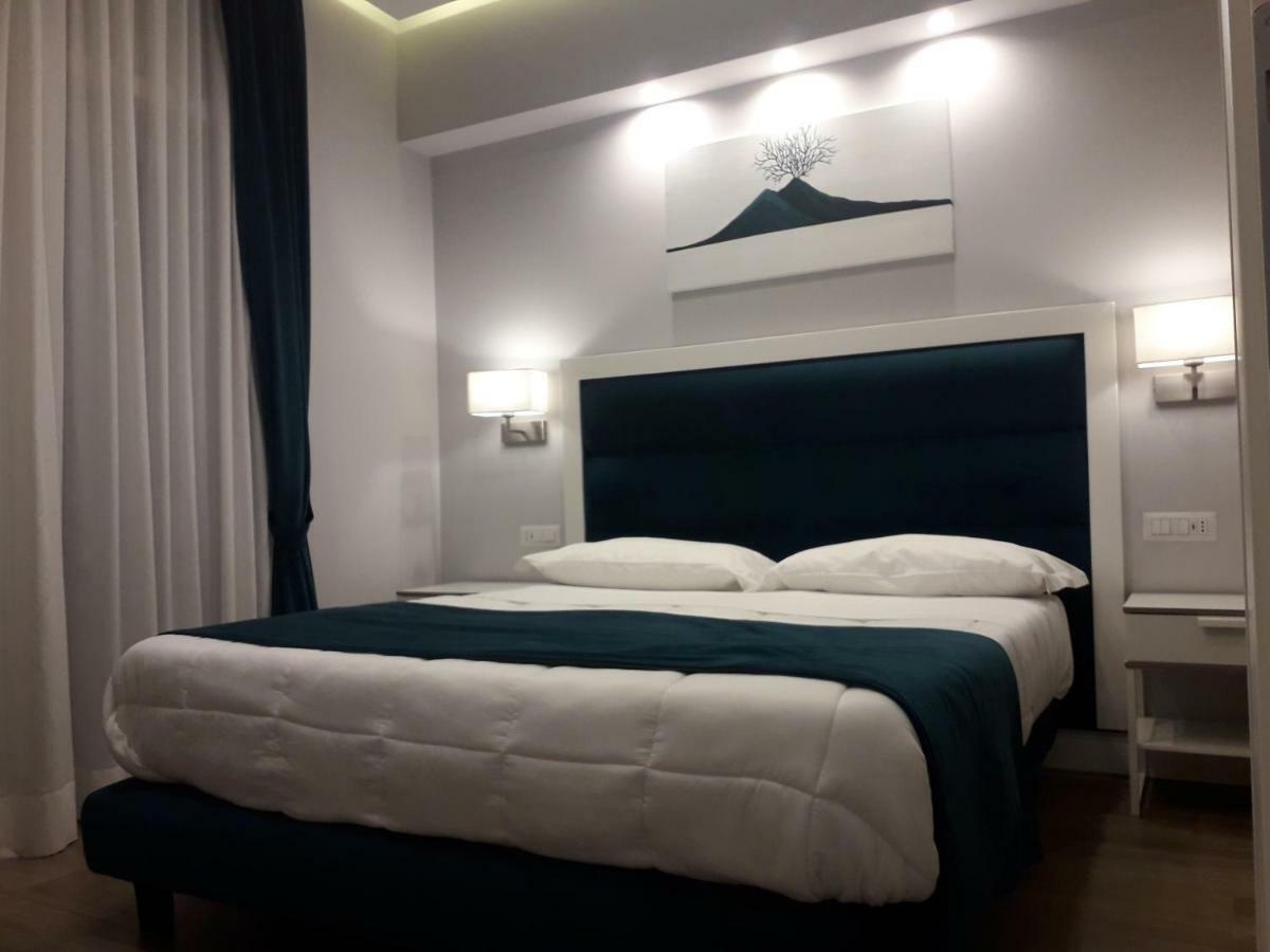 Gea Suite Неаполь Екстер'єр фото